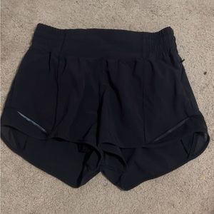 black high rise hotty hot shorts 2.5 inch